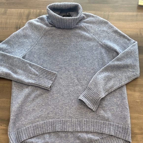 Women’s Heather Blue J. Crew Turtleneck Sweater - Picture 1 of 4